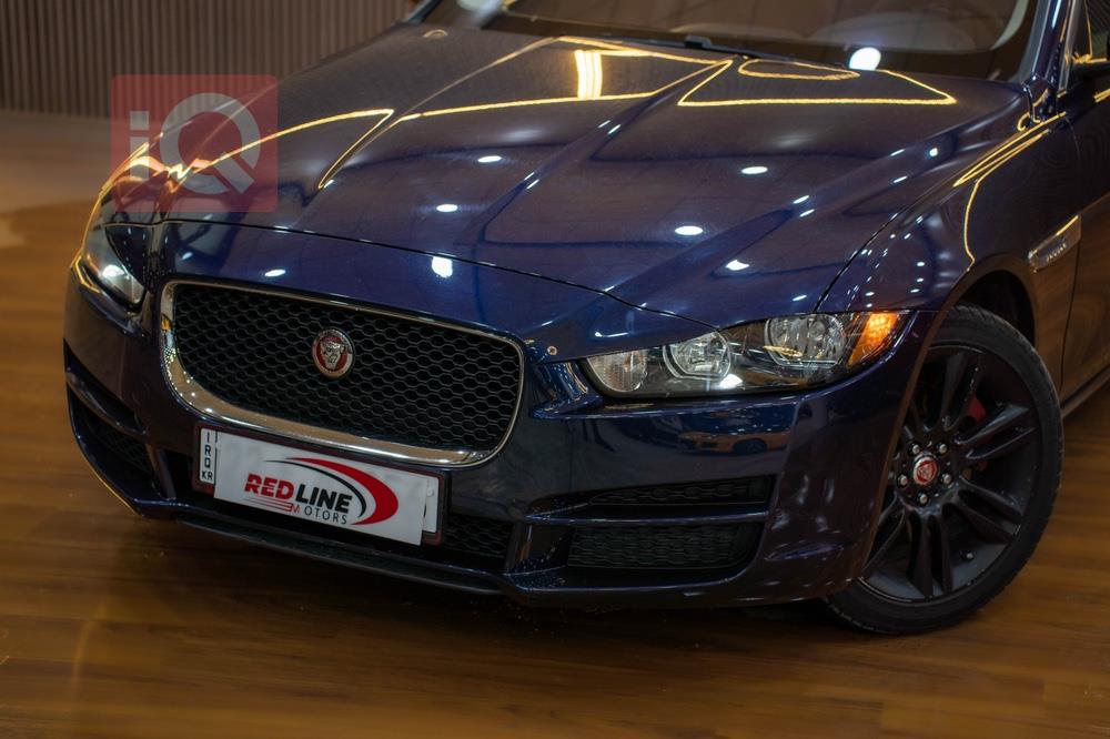 جاكوار XE